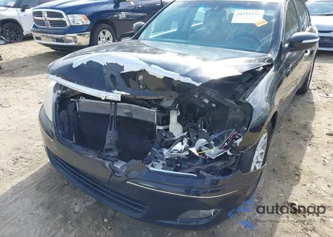 2009 Hyundai Genesis 3.8 from USA, damaged, VIN KMHGC46E89U036231